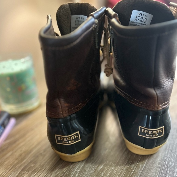 Sperry Saltwater Leather Waterproof Rubber Duck Boots - Picture 5 of 9